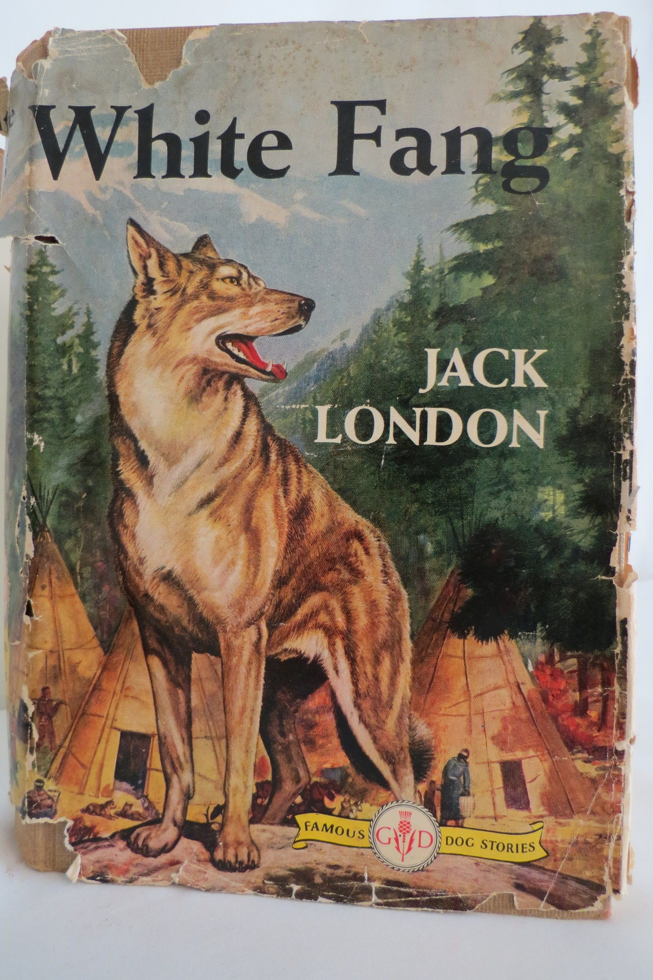 1 джек лондон. Лондон Джек "White Fang". White Fang Jack London book. White Fang Jack London English book. Белый клык на англ Джек Лондон.