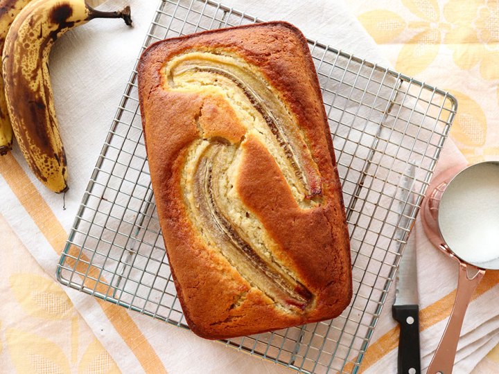 [تصویر:  banana-cake-featured_x8uk.jpg]