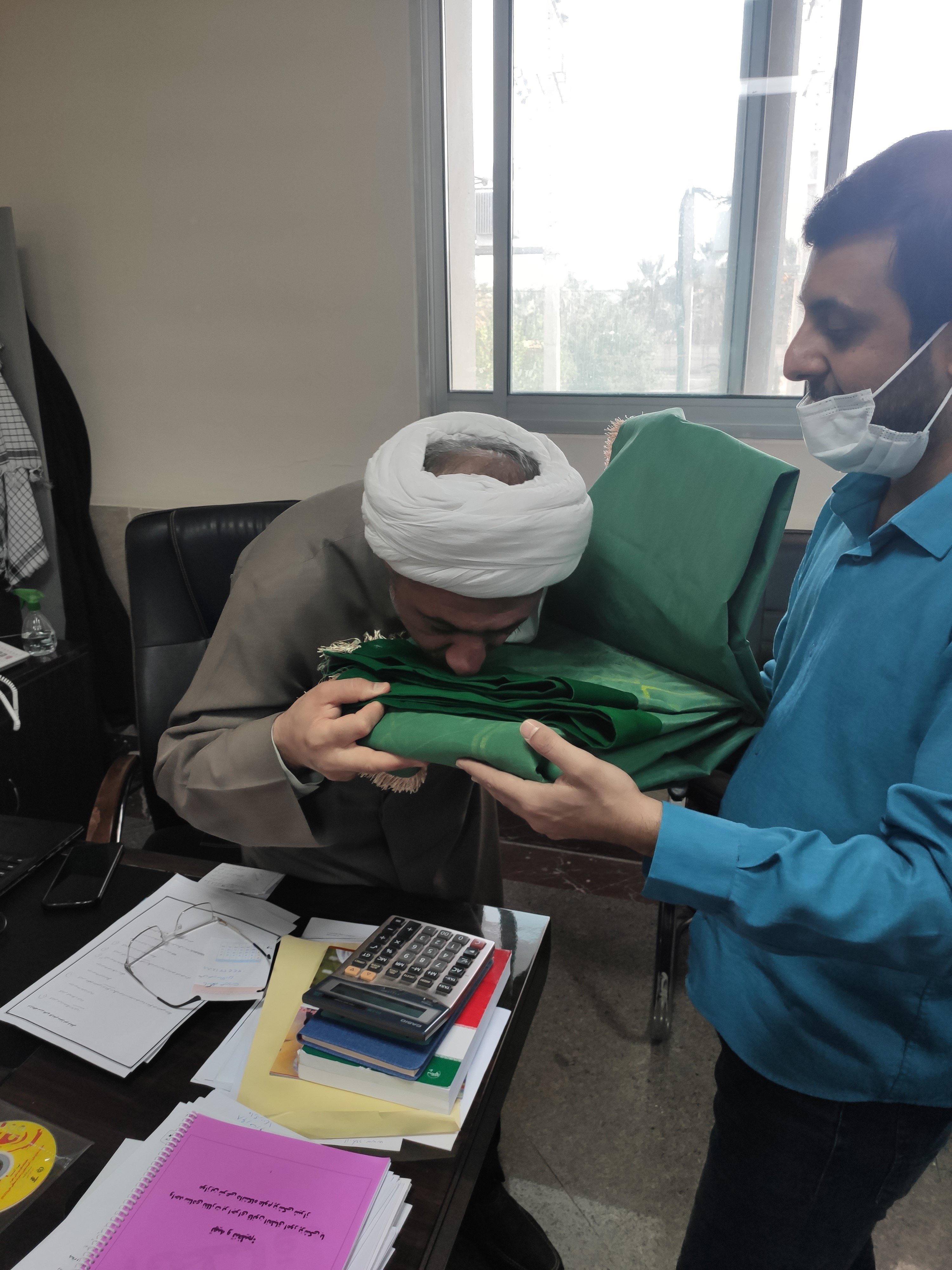 سلاله پاکان، پرچم حرم حضرت علی، عید غدیر، زین العابدین دست داده، محمدصادق بهمن زادگان