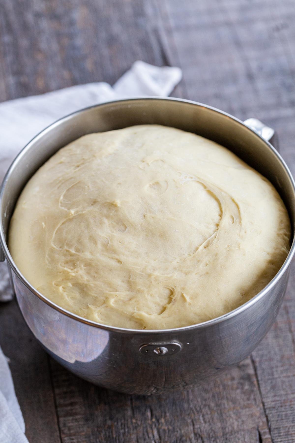 [تصویر:  perfect-yeast-pastry-dough-10-1200x1800_kb5y.jpg]