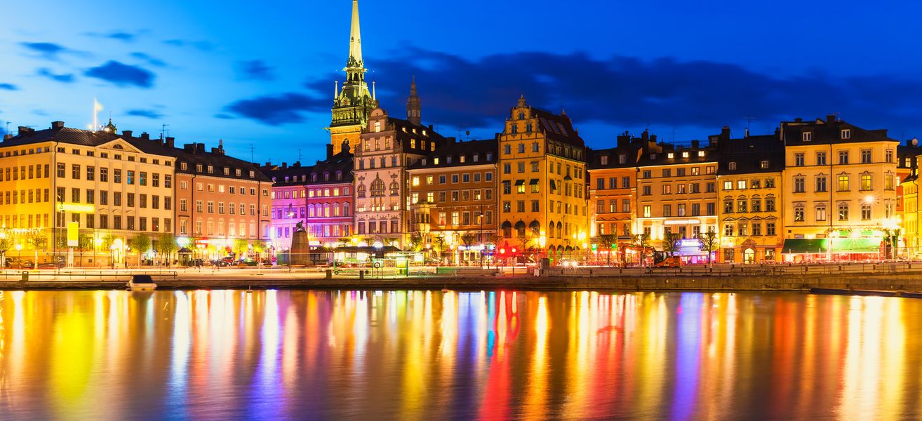 https://s4.uupload.ir/files/scenic-summer-night-panorama-of-the-old-town-gamla-stan-architecture-pier-in-stockholm-sweden-image-id-191780318-1423239748-1eq4_yjan.jpg