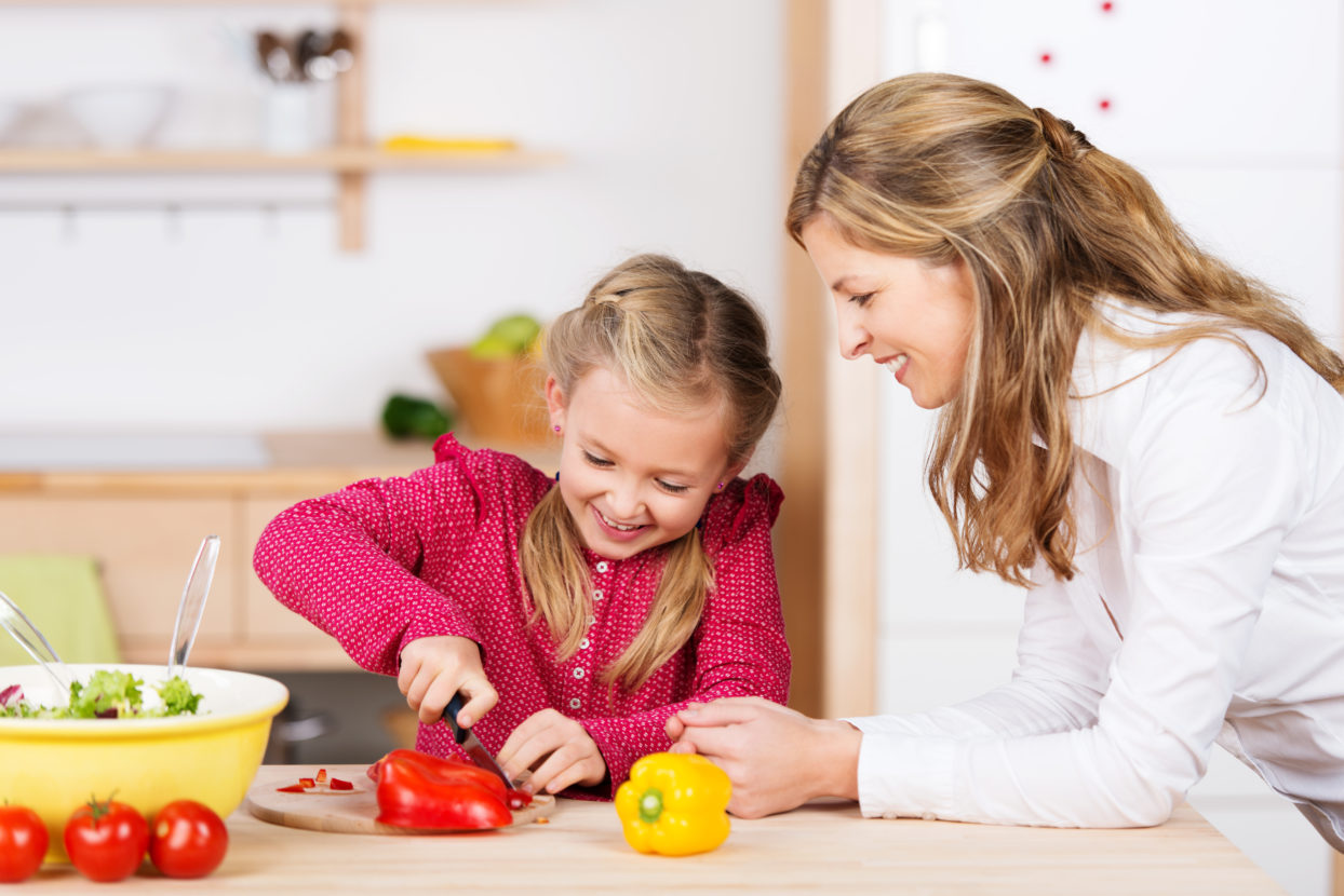 ده راهنمایی ساده برای اینکه الگوی تغذیه و زندگی سالم برای فرزند خود باشیم