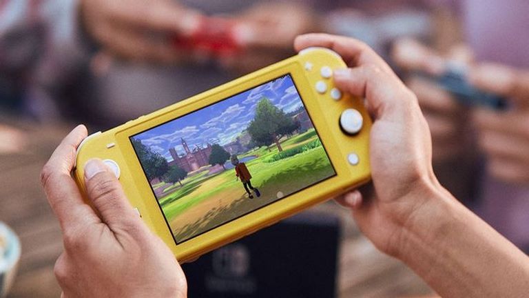 Nintendo Switch Lite جلوی پیشرفت نینتندو را گرفته است