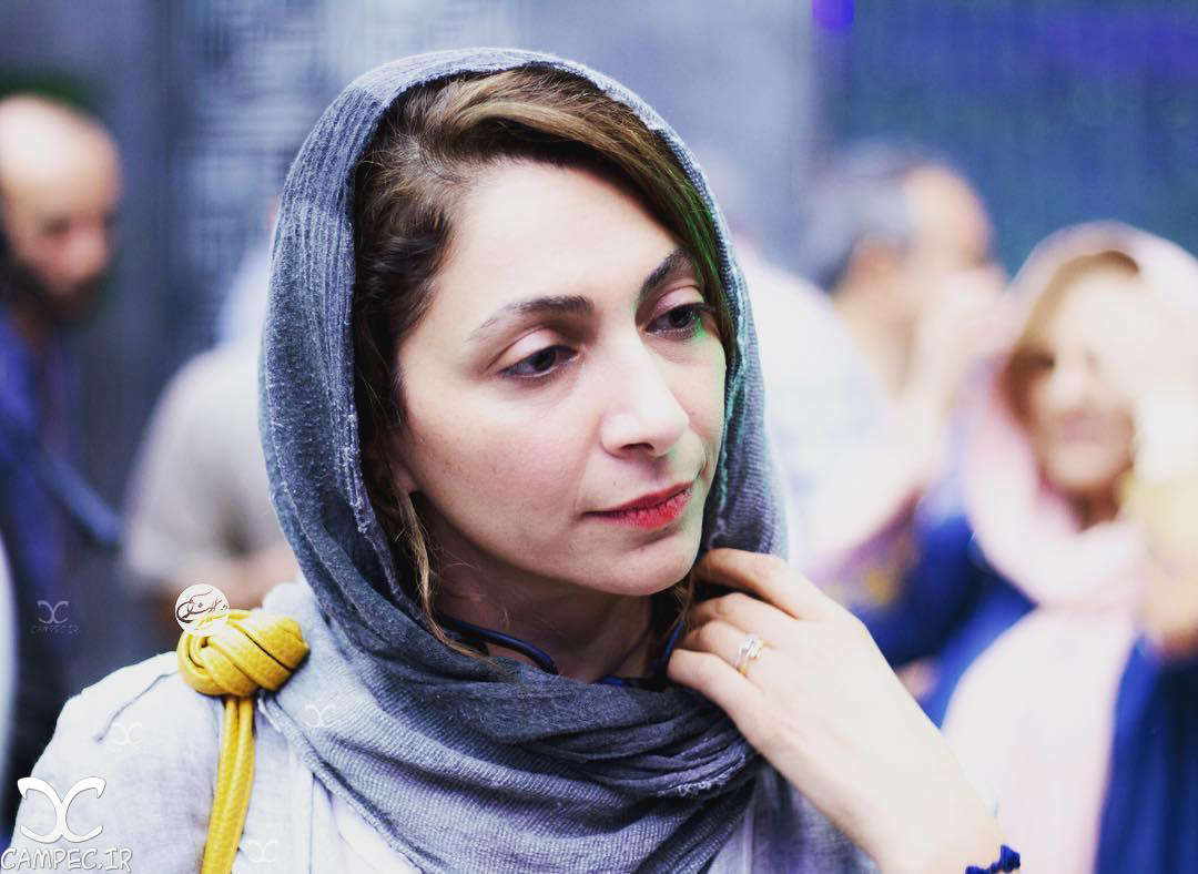 نیلوفر خوش خلق