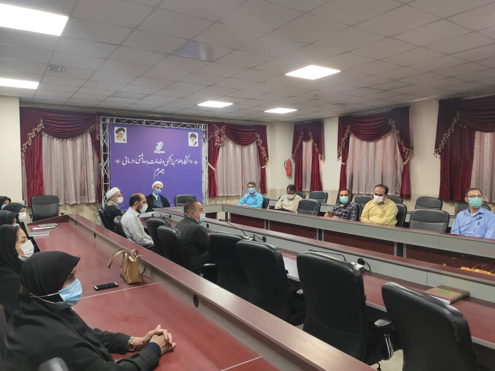 مکتب امام خمینی، آیت الله آیت اللهی، محمدحسین مدبر، امام جمعه جهرم، سلاله پاکان