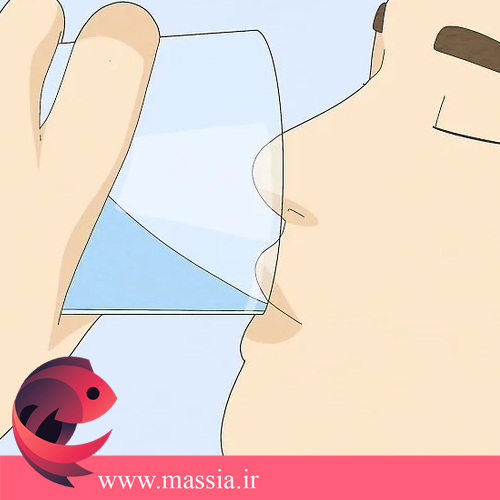 نوشیدن آب برای جلوگیری از ترک لب ها و مطلب لبم ترک می خوره؟